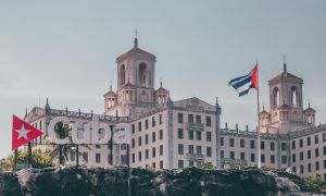 فندق ناسيونال دي كوبا (Hotel Nacional de Cuba) الشهير في هافانا، كوبا